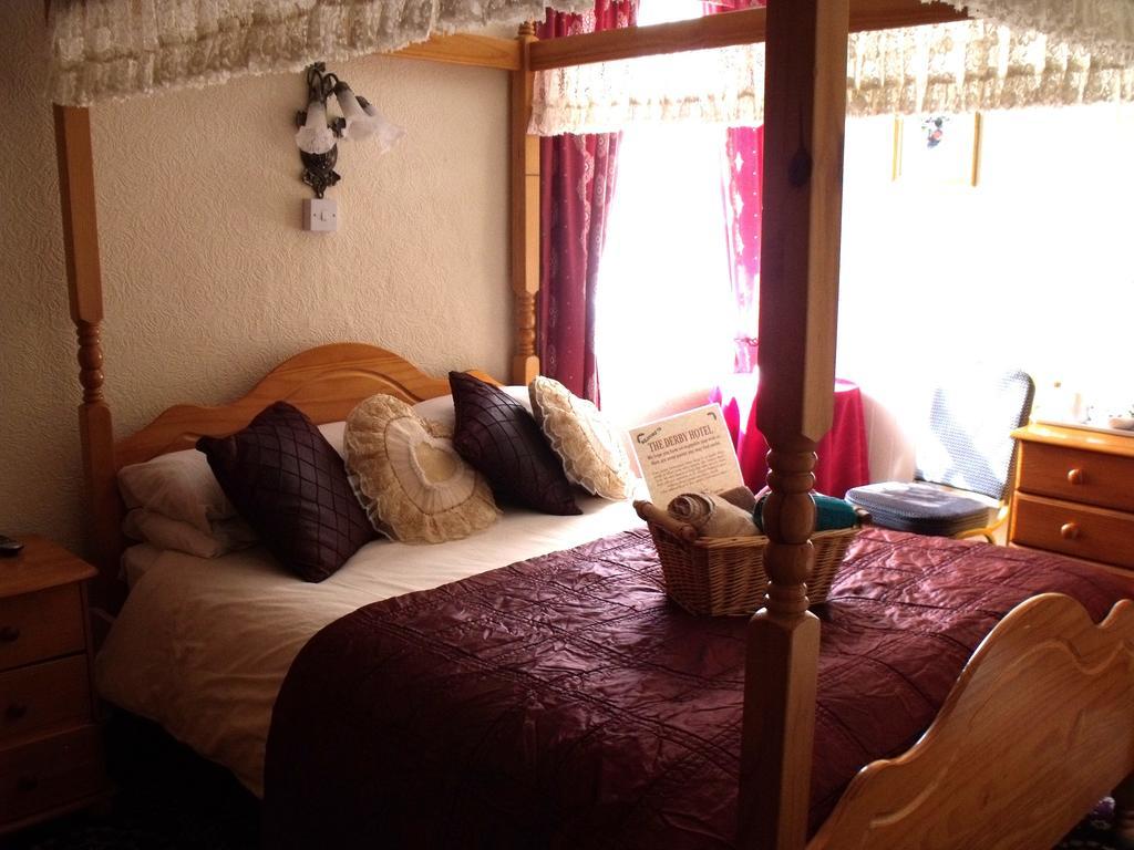 The Derby Hotel Blackpool Rum bild