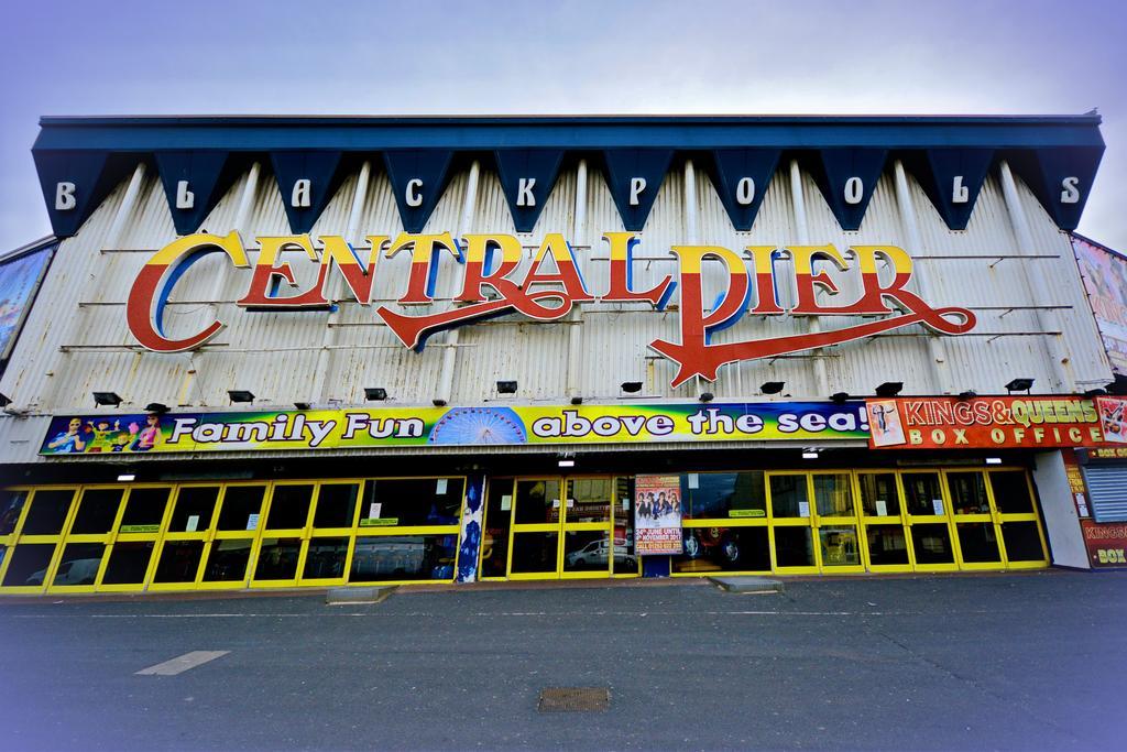 The Derby Hotel Blackpool Exteriör bild